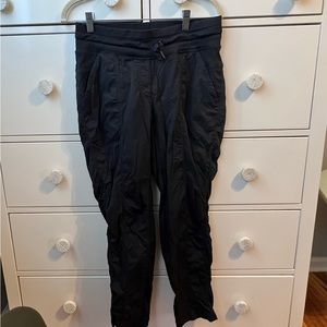 Lululemon Studio Joggers Cropped Unlined